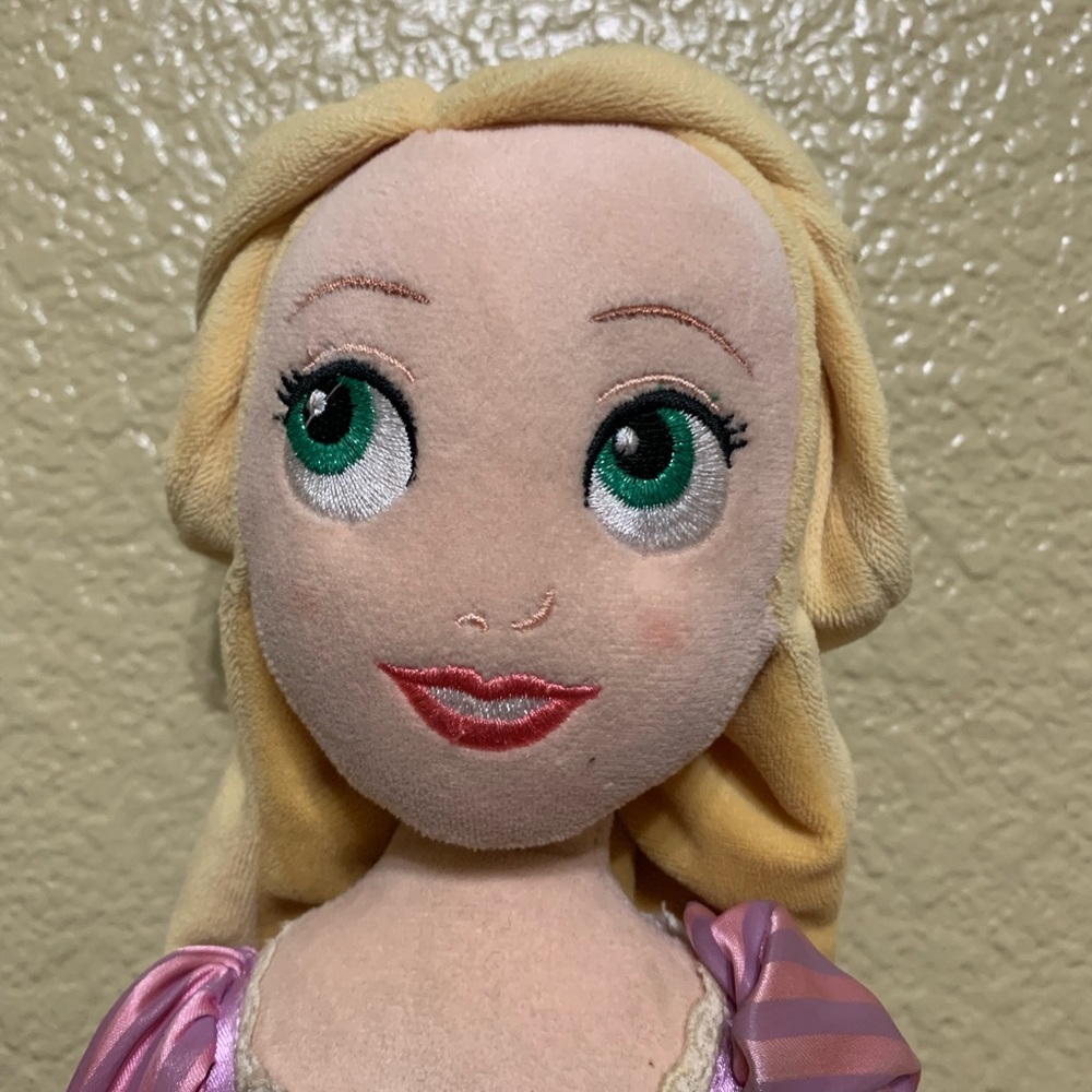 Disney Store Exclusive Disney Princess ๐ธ Rapunzel Character Plush Doll - Picture 2 of 8